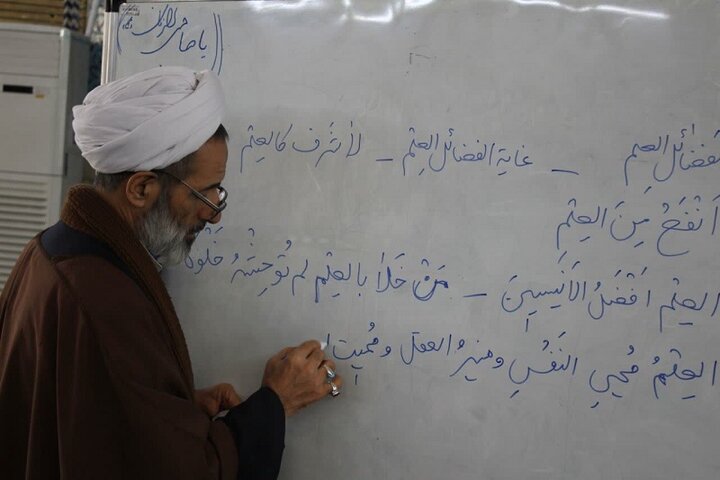 تصاویر/ حضور طلاب و اساتید مدرسه علمیه امام خمینی(ره) هرسین در قم