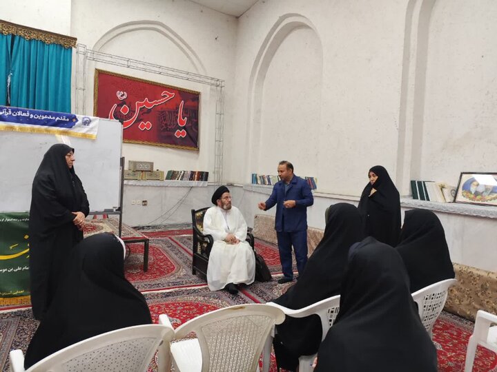 تصاویر/بازدید نماینده ولی فقیه در لرستان از دوره تربیت مربی مهدالرضا در استان