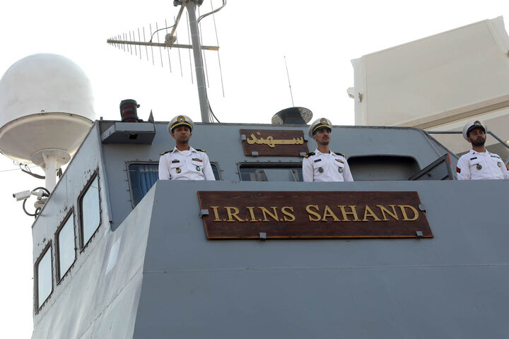 تصاویر/  رونمایی از پایگاه شناوری «کردستان» و الحاق ناوشکن «سهند