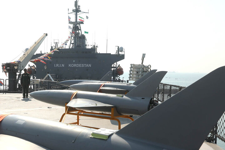 تصاویر/  رونمایی از پایگاه شناوری «کردستان» و الحاق ناوشکن «سهند