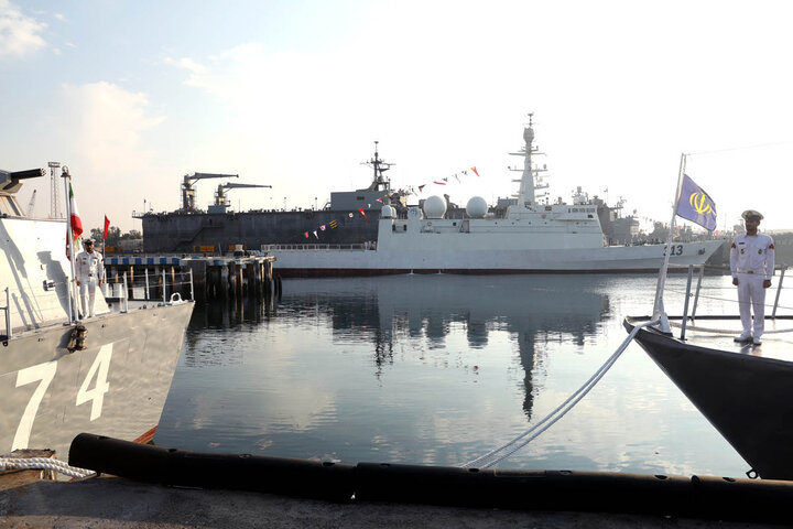 تصاویر/  رونمایی از پایگاه شناوری «کردستان» و الحاق ناوشکن «سهند