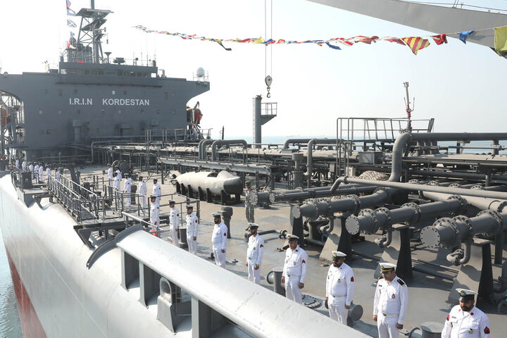 تصاویر/  رونمایی از پایگاه شناوری «کردستان» و الحاق ناوشکن «سهند