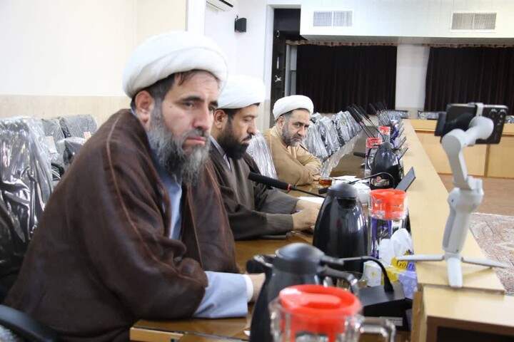 تصاویر|  نخستین جلسه هم‌افزایی اساتید اخلاق حوزه علمیه اصفهان