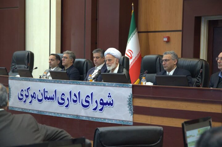 تصاویر/جلسه شورای اداری استان مرکزی که با حضور مسئولان استانی