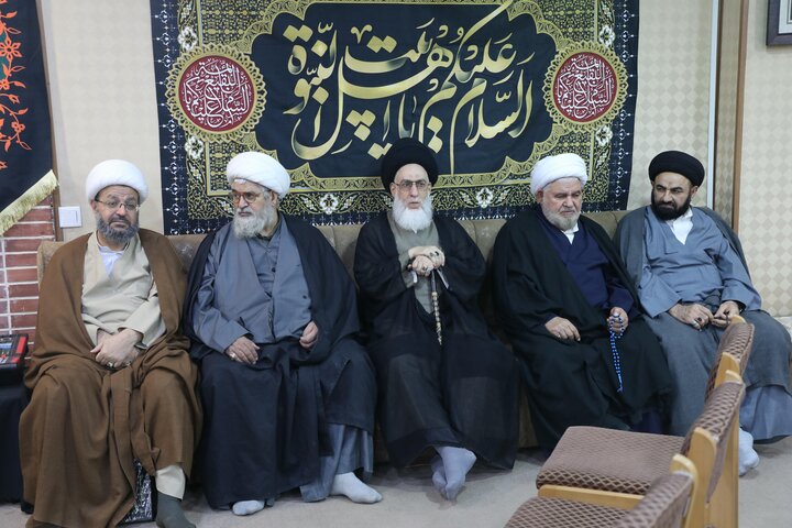 دیدار آیت الله اعرافی با برخی از اساتید حوزه علمیه نجف اشرف