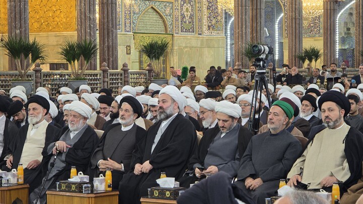 تصاویر/ هم اکنون برگزاری کنگره میرزای نائینی در حرم امام حسین علیه السلام