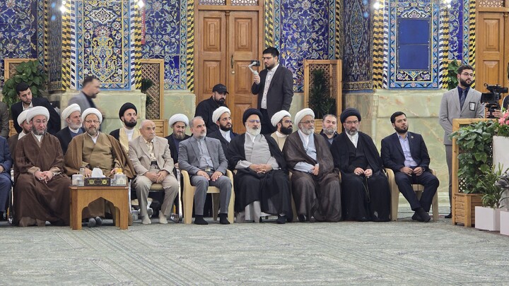 تصاویر/ هم اکنون برگزاری کنگره میرزای نائینی در حرم امام حسین علیه السلام