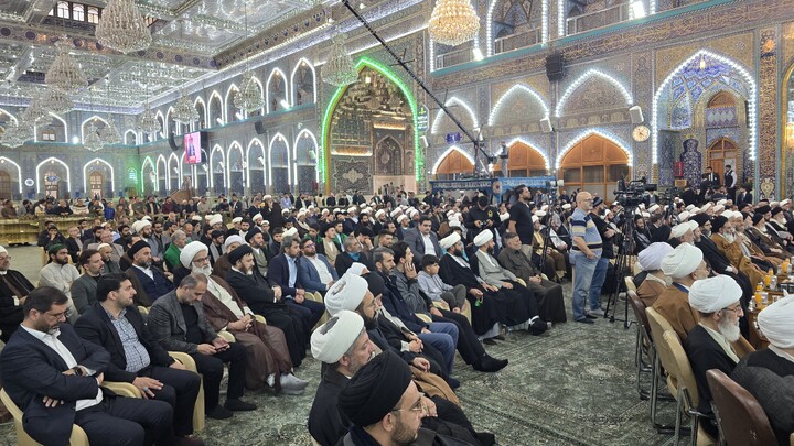 تصاویر/ هم اکنون برگزاری کنگره میرزای نائینی در حرم امام حسین علیه السلام