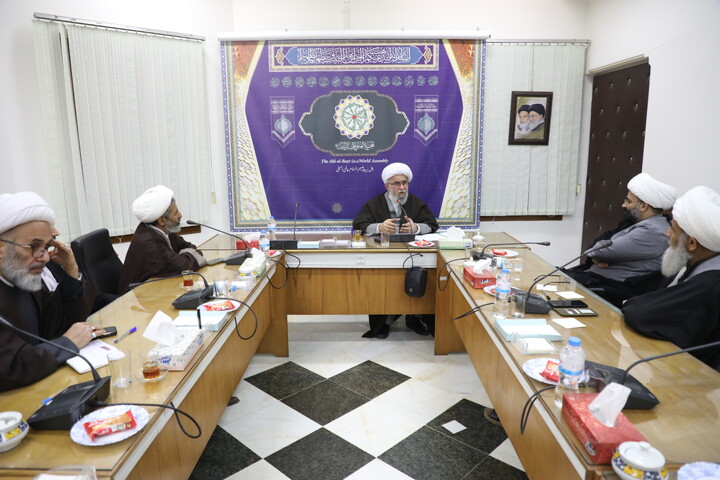 تصاویر / دیدار اعضای برگزاری همایش ملی بزرگداشت آیت‌الله یزدی با استاد رمضانی
