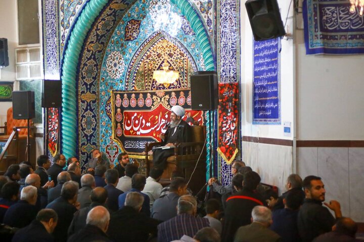 درس اخلاق در مسجد حضرت ولیعصر(عج) محله مدائن تهران
