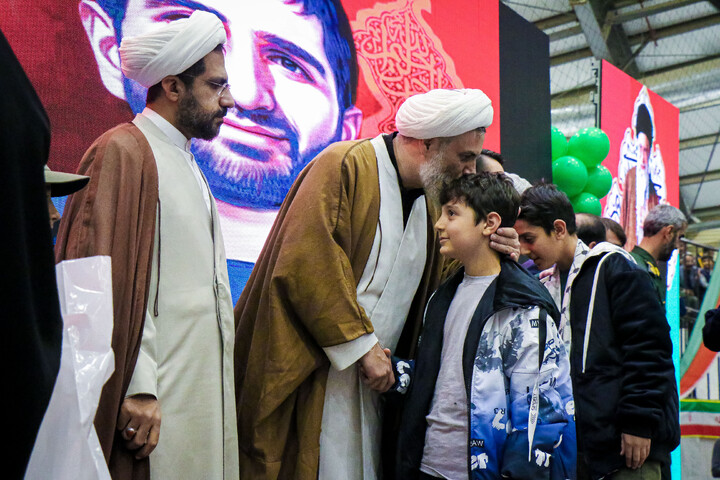 تصاویر/ رزمایش حضور و اقتدار بسیجیان برادر و خواهر پردیسان در قم