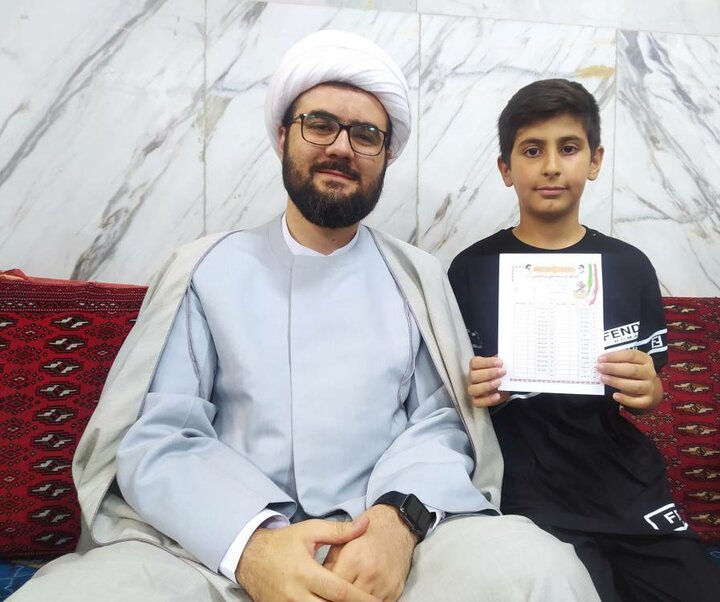 تصاویر/ آموزش حفظ قرآن با مشارکت روحانیون در دارالقرآن الکریم مسجد علی بن الحسین(ع)