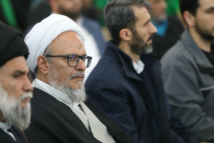 تصاویر/ برگزاری کنگره بین المللی میرزای نائینی در حرم امام حسین علیه السلام کربلای معلی (1)