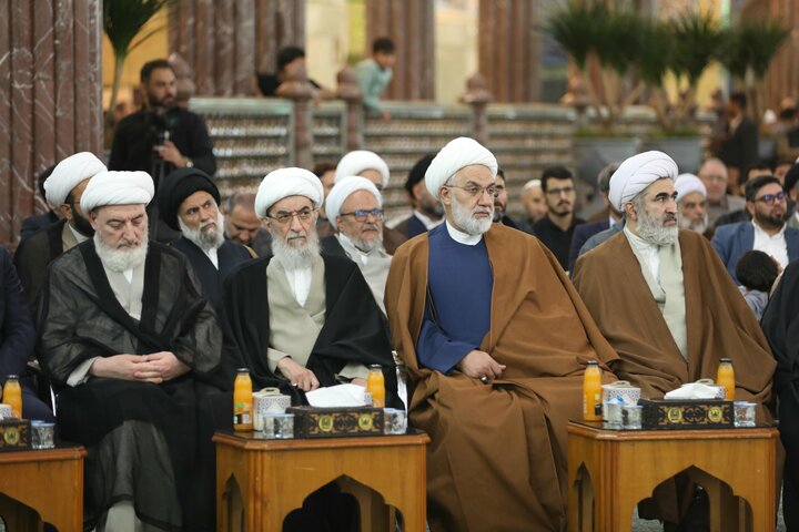 تصاویر/ برگزاری کنگره بین المللی میرزای نائینی در حرم امام حسین علیه السلام کربلای معلی (1)