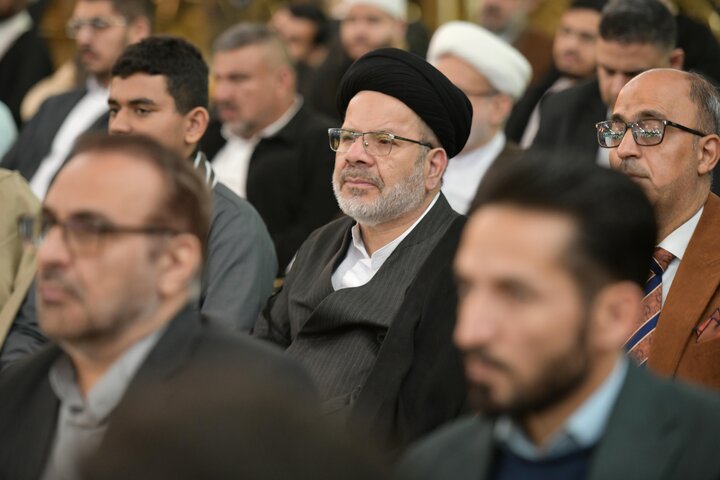 تصاویر/ برگزاری کنگره بین المللی میرزای نائینی در حرم امام حسین علیه السلام کربلای معلی (1)