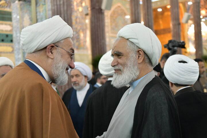 تصاویر/ برگزاری کنگره بین المللی میرزای نائینی در حرم امام حسین علیه السلام کربلای معلی (1)