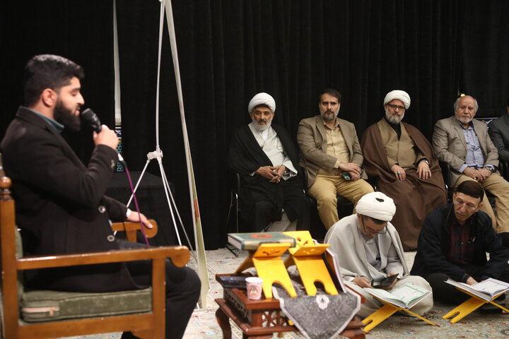 تصاویر/ محفل انس با قرآن با حضور جامعه قرآنی استان قم