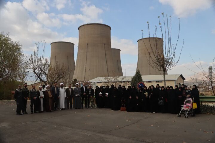 فیلم| بازدید طلاب حوزه‌ علمیه خواهران استان مرکزی از نیروگاه شازند