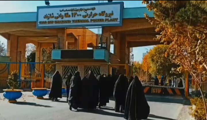تصاویر/بازدید از نیروگاه حرارتی شازند توسط طلاب اراکی