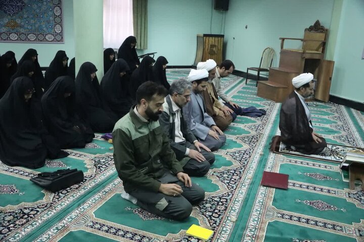 تصاویر/بازدید از نیروگاه حرارتی شازند توسط طلاب اراکی