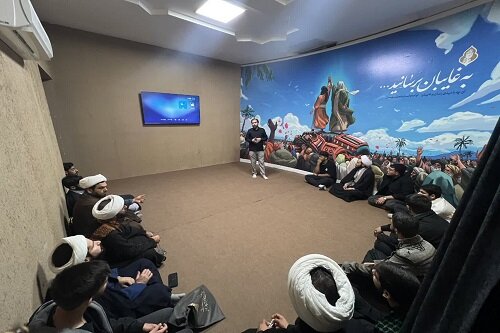 طلاب هرسین میهمان نمایشگاه «جامعه ولایی» جمکران شدند