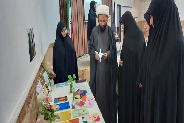 آیین رونمایی از چهار اثر علمی طلاب مدرسه علمیه خواهران اردبیل برگزار شد+ عکس