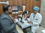 मौलाना सैयद महमूद रिज़वी ने फ्री आई व मेडिकल कैंप का निरीक्षण किया; डॉ. फ़ारूकी की सेवाओं की सराहना की