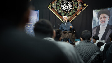 تصاویر/ نشست بصیرتی سیاسی در مدرسه علمیه امام صادق علیه السلام (مدرسه آقا)