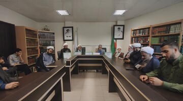 کرسی آزاداندیشی ترویج  فرهنگ کتابخوانی در آستانه اشرفیه برگزار شد+تصاویر