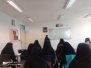 برگزاری کارگاه ژورنال‌کلاب در مدرسه علمیه فاطمه‌الزهرا(س) اراک