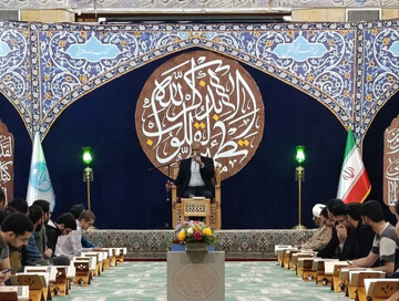 برگزاری محفل قرآنی «اخت الرضا» در دانشگاه علوم پزشکی قم