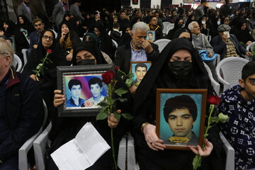 تصاویر / اولین اجلاسیه شهدای دانشجو معلم استان اصفهان