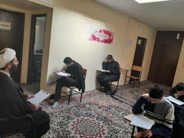 موفقیت چشمگیر طلاب محمودیه کرمان در المپیاد علمی استانی