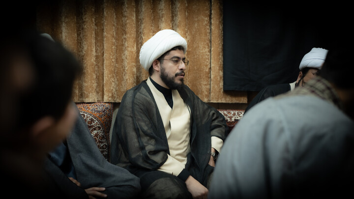 نشست بصیرتی سیاسی در مدرسه علمیه امام صادق علیه السلام (مدرسه آقا)