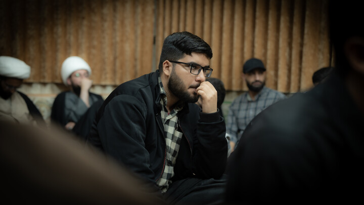 نشست بصیرتی سیاسی در مدرسه علمیه امام صادق علیه السلام (مدرسه آقا)