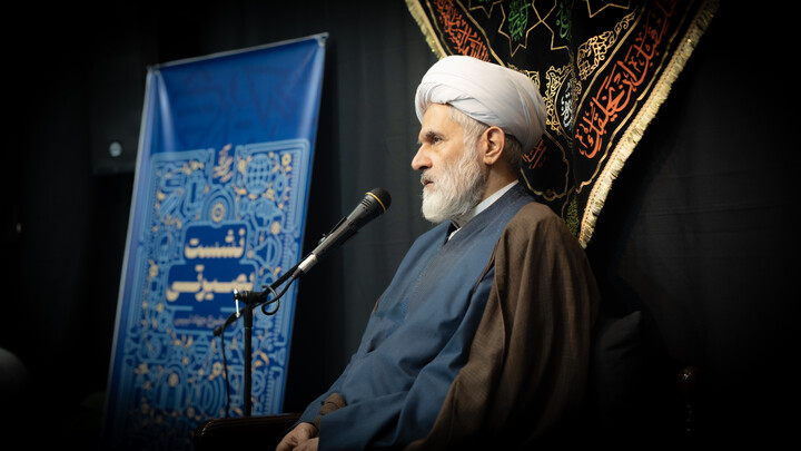 نشست بصیرتی سیاسی در مدرسه علمیه امام صادق علیه السلام (مدرسه آقا)