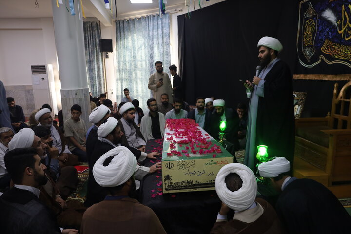 تصاویر/ آیین استقبال و تشیع پیکر مطهر شهید گمنام طلاب مدرسه علمیه النبی (ص) بندرعباس