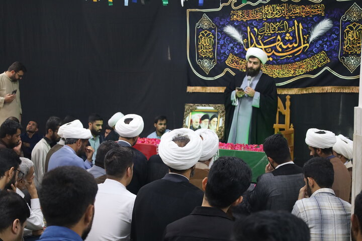 تصاویر/ آیین استقبال و تشیع پیکر مطهر شهید گمنام طلاب مدرسه علمیه النبی (ص) بندرعباس