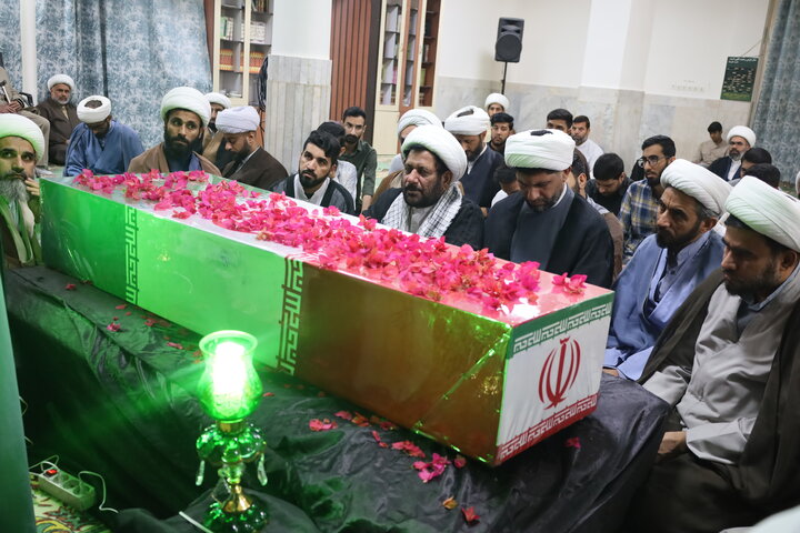 تصاویر/ آیین استقبال و تشیع پیکر مطهر شهید گمنام طلاب مدرسه علمیه النبی (ص) بندرعباس