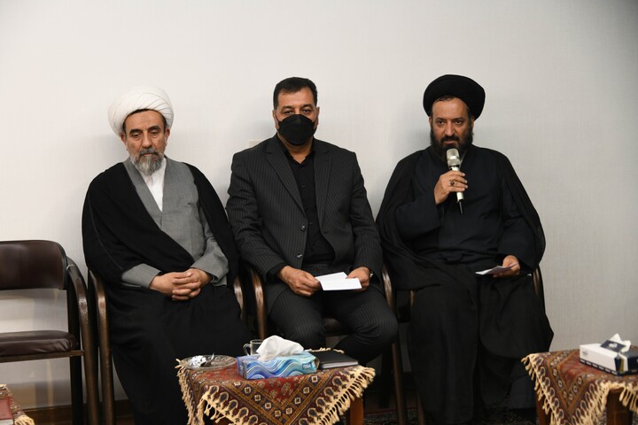 تصاویر| دیدار ستاد همکاری حوزه و آموزش و پروش اصفهان با امام جمعه