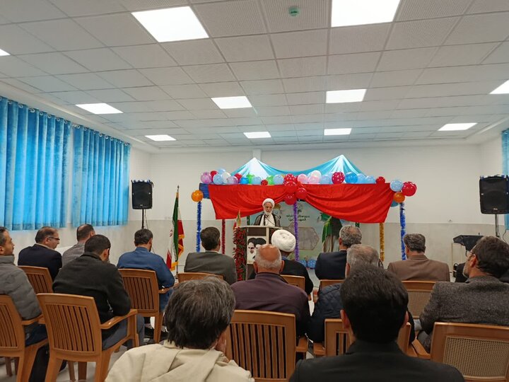 تصاویر/افتتاح مدرسه متوسطه اول«المهدی»در اراک با حضور نماینده ولی فقیه در استان مرکزی