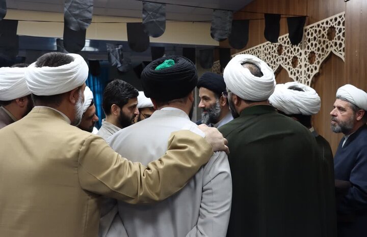 تصاویر / دوره توانمندسازی ائمه جمعه و امامان محله استان قزوین با حضور امام جمعه قزوین در شهر مقدس قم