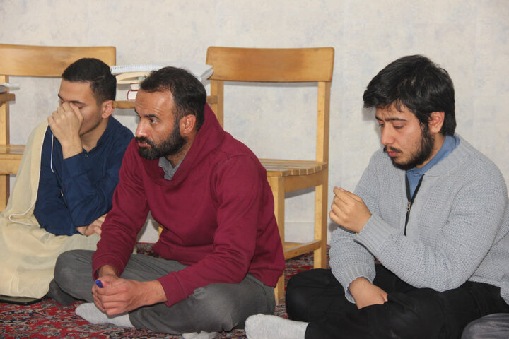 تصاویر / دیدار مدیر مرکز تد وین متون منابع درسی حوزه های علمیه کشور با مدیر و طلاب مدرسه علمیه امام صادق علیه الاسلام