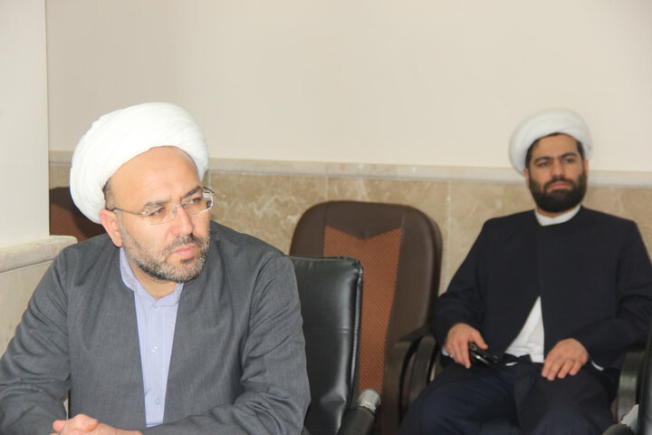 تصاویر / دیدار مدیر مرکز متون ن منابع درسی حوزه های علمیه کشور با مدیر واساتید حوزه علمیه قزوین