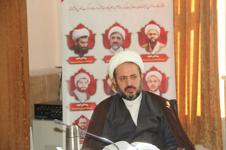 تصاویر / دیدار مدیر مرکز متون ن منابع درسی حوزه های علمیه کشور با مدیر واساتید حوزه علمیه قزوین