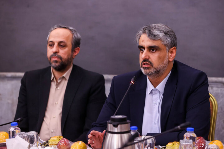 تصاویر/ نشست صمیمانه رئیس مجلس با مدیران رسانه‌های کشور