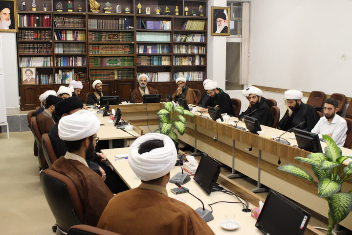 تصاویر | نشست نماینده ولی فقیه در استان زنجان با گروه‌های تبلیغی زنجان