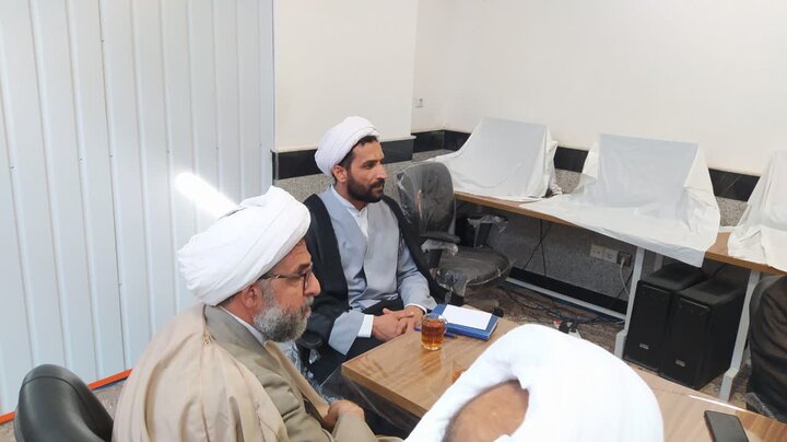 تصاویر/ نشست معاونان و رابطان تبلیغ مدارس علمیه منطقه کاشان