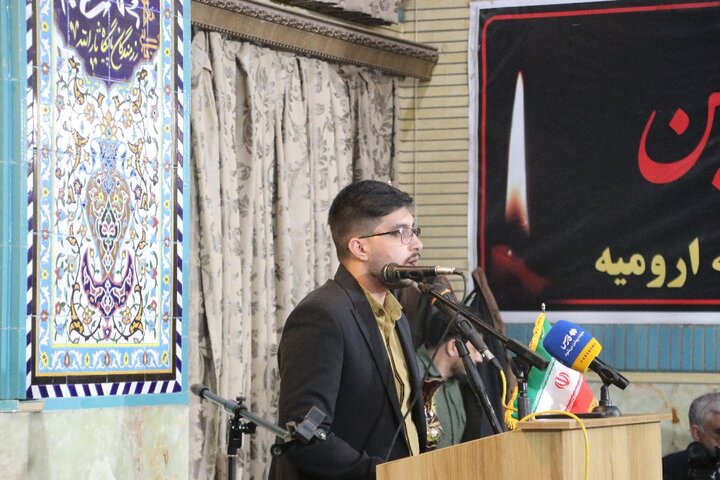 تصاویر/ همایش حامیان ولایت در ارومیه  با سخنرانی دکتر جلیلی در ارومیه