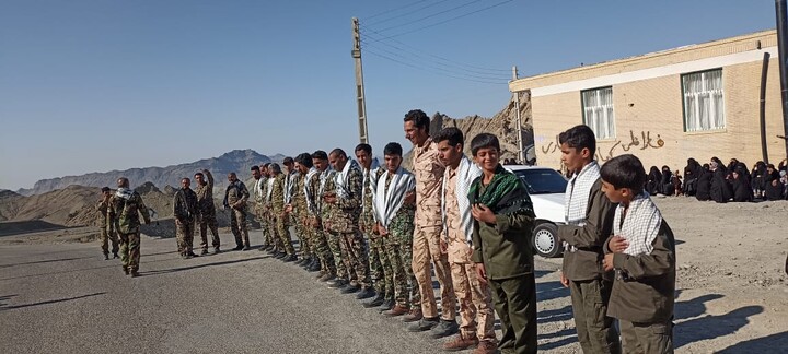 تصاویر/ آیین تشیع پیکر مطهر شهید گمنام در روستا درجادون